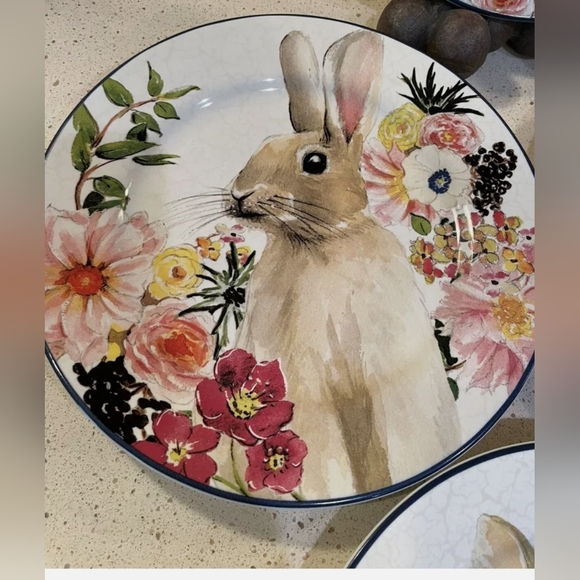 Set of 2 floral bunny plates - Picture 2 of 2